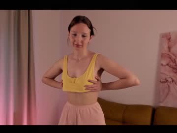 female cam girl katie_dinky image #1950444