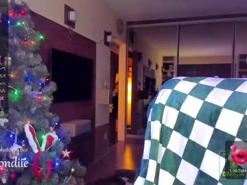 female cam girl bestblondiiecb image #3486263
