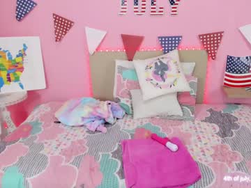 female cam girl little_effy18 image #2133443