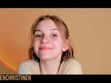 female cam couple helenchristensen image #2232733