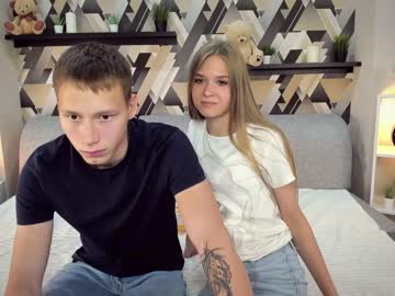 female cam couple casey_and_tommy image #2202579