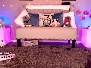 female cam girl aubrilee image #149431