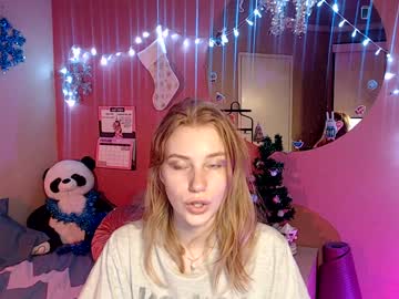 female cam girl glowing_elli image #840889