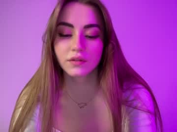 female cam girl strawberryjamx image #3553036