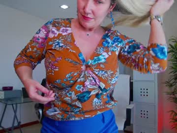 female cam girl angel_danm_milf image #1683889