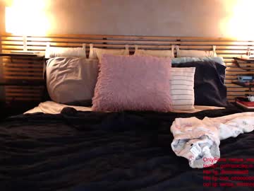 female cam couple venus_morningstar image #1716259