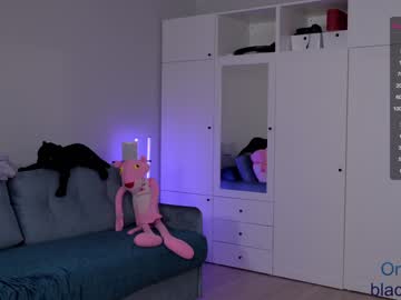 female cam girl _blackbee_ image #854618