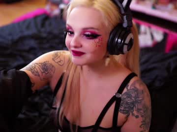 female cam girl faith_chan image #1509875