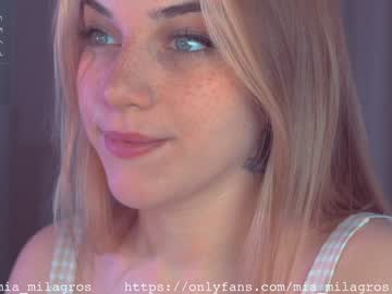 female cam girl mia_milagros image #962464
