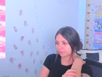 halley_pink  female  webcam
