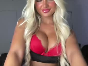 madinestox  female  webcam