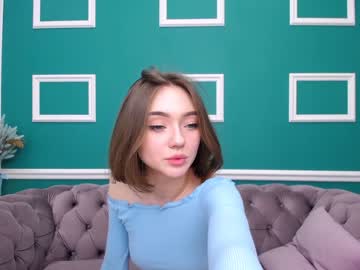female cam girl adelewilson__ image #1072843