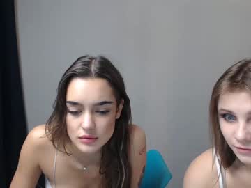 female cam couple nina_marina image #2947095