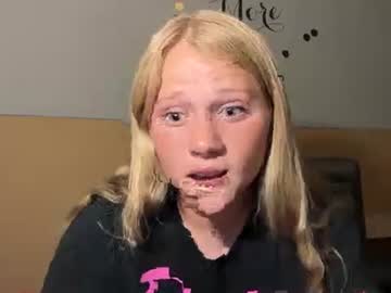 female cam girl kayleighashford image #4084025