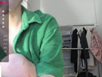 female cam girl hee_jin image #3578575