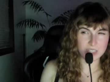 female cam girl olivia8697 image #3931386