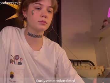 female cam girl tendertainted image #972177