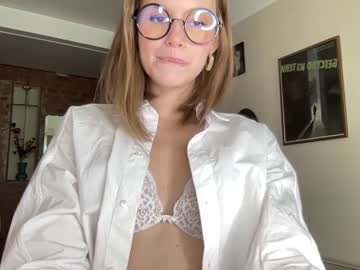 female cam girl bush_mia image #3913604