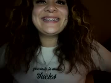 female cam girl lovelylizaa image #4070925