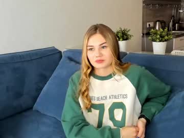 female cam girl crystalrober image #3668731