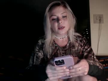 female cam girl kipsy420 image #2866070