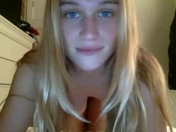 female cam girl daddyslittleangels_ image #582804