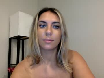female cam girl ariannakartel image #898115