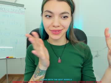 female cam girl maura_shy image #744060