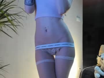 female cam girl sofiaandwonderland image #2598338