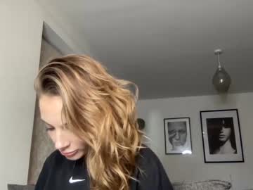 female cam girl nickisymms_ image #3867061