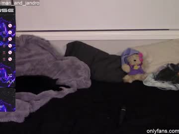 female cam girl mari_and_jandro image #281901
