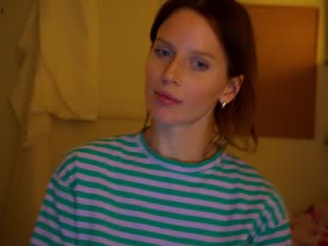 female cam girl ellaa91 image #3259095