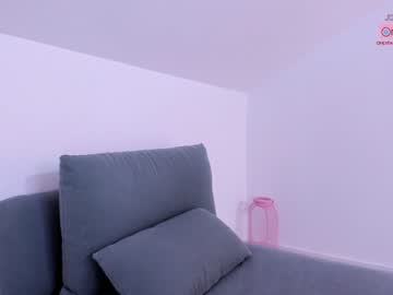 female cam girl aalliyahh image #2240244