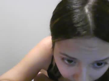 mimilovescockk  female  webcam