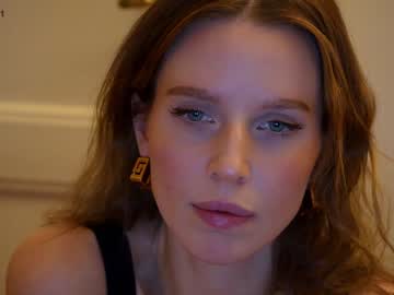 female cam girl ellaa91 image #3286188