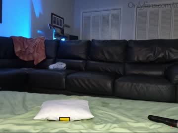 female cam couple ari_lovexo image #2161462