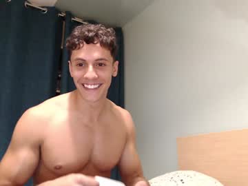 frenchiefit  webcam