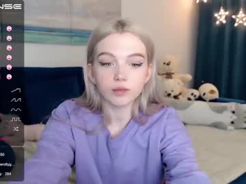 female cam girl small_blondee image #1384777