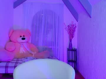 female cam girl littlee_kit1y image #2681046