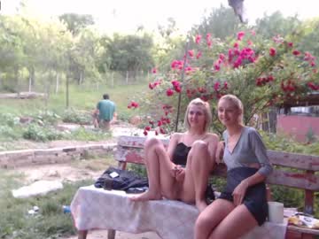 female cam couple danamily image #1994212