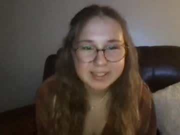 female cam girl belle_blossom image #2915989