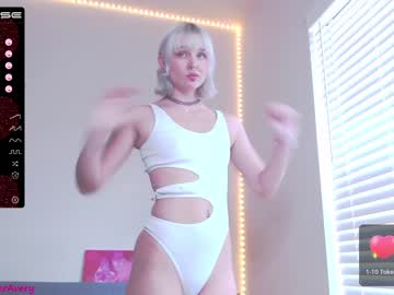 female cam girl petitebrat image #3099457
