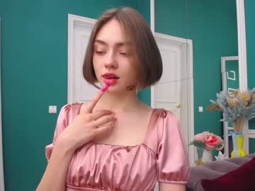 female cam girl adelewilson__ image #504862