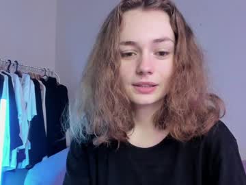 female cam girl mxxnsxsul image #2178575