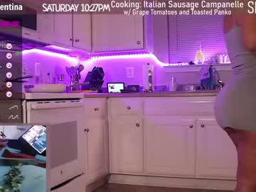 female cam girl milavalentinax image #3023133