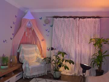 female cam girl juicyandthepussyblvd image #2307357