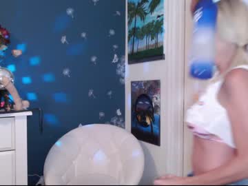 female cam girl laceycoffeegirl image #2886441