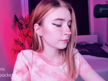 female cam girl pocketrocket_ image #829738