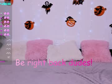 female cam girl emmika_ image #354116