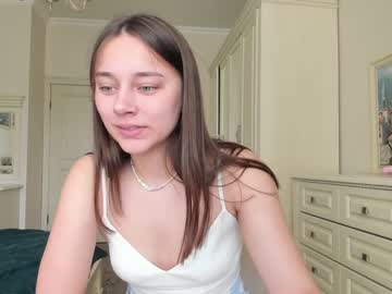 female cam girl eleonora_linn image #2315360